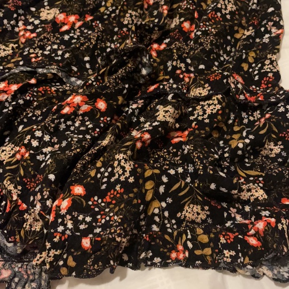 Dress - Picture 8 of 9